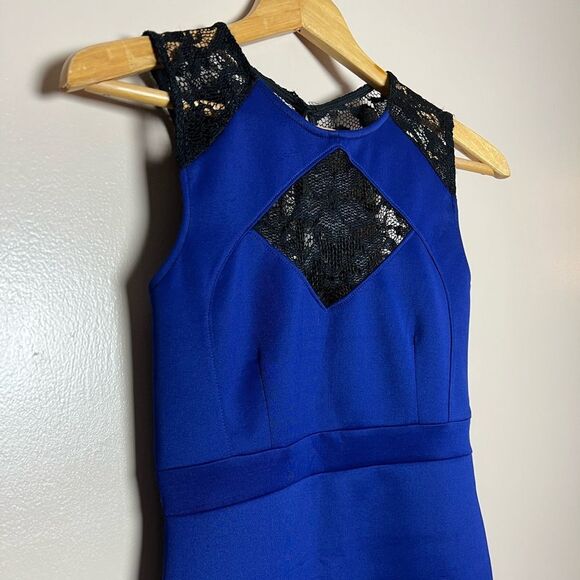 CLEARANCE! Bailey Blue Lace Front Bodycon/Sheath Dress Size L EUC - Picture 3 of 5